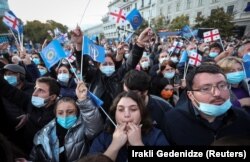 Supporters of Georgian Dream attend a rally ahead of the runoff of local elections in Tbilisi in October 2021.