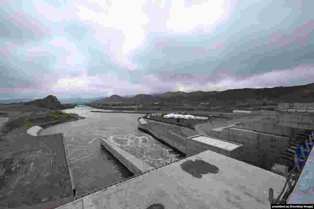 The weather at the Qiz Qalasi dam could be seen taking a turn for the worse after the inauguration ceremony on May 19. Raisi's helicopter was on its way to the city of Tabriz when it went down near the city of Jolfa in what state television said was a "hard landing." Several news outlets later quoted government sources as saying the helicopter crashed as it crossed a mountainous and forested area.