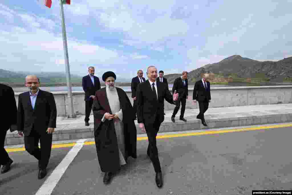 Raisi and Aliyev during the inauguration of the Qiz Qalasi dam at the Iranian-Azerbaijani border on May 19. 
