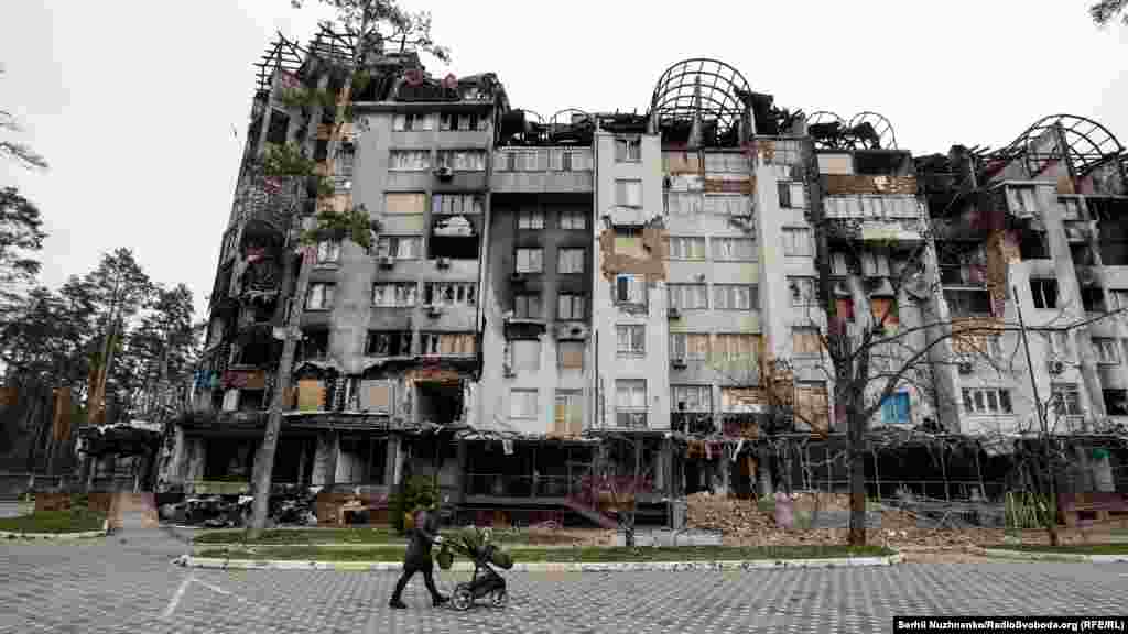 At least 10 countries, as well as international organizations and volunteers, are involved in the rebuilding process.