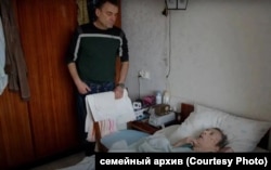 Igor Baryshnikov with his mother, Yevgenia