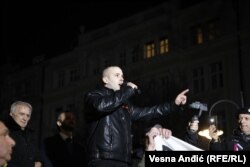 Damjan Knežević, lider Narodnih patrola, tokom protesta desničara u Beogradu, 15. februara 2023.