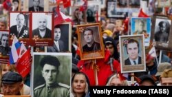 "Үлемсез полк" йөреше. Архив фотосы