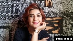 آتنا فرقدانی، نقاش و کارتونیست