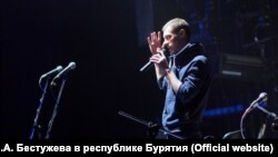 Сергей Левицкий на репетициях драмтеатра Бурятии (архивное фото)