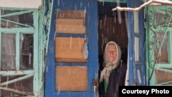 "Our trips were like therapy for them," the blogger recalled. "The groceries weren't the point -- they were waiting for us."