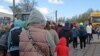 «Секс на виживання» і трудова експлуатація: у МОМ розповіли про випадки торгівлі людьми під час війни