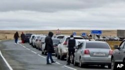 Mobilizasiýadan gaçýan ruslar