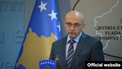 Kryeministri Isa Mustafa, foto nga arkivi