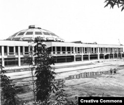 An undated photo of a hunger circus in southern Bucharest