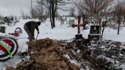 As World Tenses For War, People Keep Dying In Eastern Ukraine Fighting