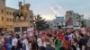 Политичката борба останува на улиците