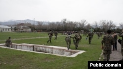 Қазақстан Ұлттық ұланының сарбаздары жаттығу кезінде. Ұлттық ұлан сайтынан алынған фото.