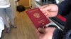 "Система": у чиновников и сотрудников госкомпаний забирают загранпаспорта