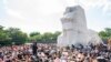 Protestatari la Memorialul Martin Luther King din Washington. 4 iunie 2020