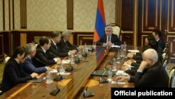 Armenia - President Serzh Sarkissian meets with members of a commission on constitutional reform, 13 March, 2015
