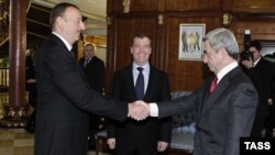 Ռուսաստանի, Հայաստանի եւ Ադրբեջանի նախագահներ Դմիտրի Մեդվեդեւի, Սերժ Սարգսյանի եւ Իլհամ Ալիեւի հերթական հանդիպումը Ղարաբաղի հարցով, Սոչի, 23-ը հունվարի, 2012թ.