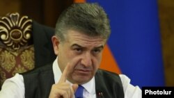Премьер-министр Армении Карен Карапетян (архив)