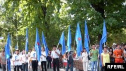 БЭКтин талапкери Алмазбек Атамбаевдин Жалал-Абаддагы жолугушууларынан. 21-июнь, 2009-жыл.