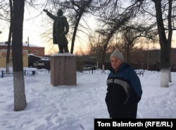 In 2014, Vladimir Ovchinnikov was arrested for daubing Borovsk's Lenin statue with the colors of the Ukrainian flag to protest Russia's support for separatists in the Donbas region.