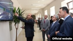 Հայաստան -- Սերժ Սարգսյանը Գյումրիի տեղեկատվական կենտրոնում, Գյումրի, 13-ը սեպտեմբերի, 2014թ․