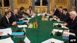 Miniștri de externe Sergei Lavrov, Jean-Marc Ayrault, Frank-Walter Steinmeier, Pavlo Klimkin la întîlnirea de la Paris