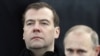 Dmitri Medvedev şi Vladimir Putin