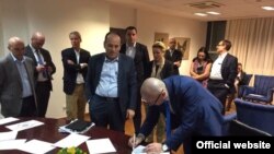 Nënshkrimi i marrëveshjes, 4 shkurt 2017