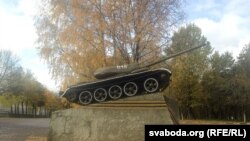 Вайсковая частка ў Печах