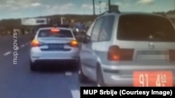 Српска полиција во потера на криумчар на мигранти