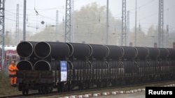 If built, the pipeline will run under the Baltic Sea from Russia to Germany, bypassing several European transit countries