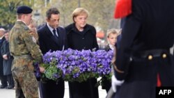 Nicolas Sarkozy şi Angela Merkel