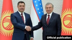 Президент Кыргызстана и Узбекистана Садыр Жапаров и Шавкат Мирзияев. 2021 год. 