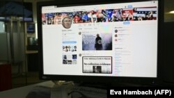 Pagina Twitter a președintelui Trump