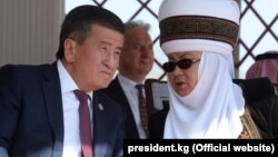 Роза Отунбаева и Сооронбай Жээнбеков