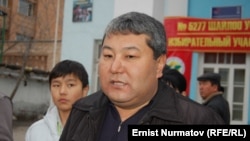 Osh Mayor Melis Myrzakmatov looks to have won enough support to ensure he remains in office.
