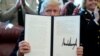 Primul veto al administrației Trump, pentru a salva proiectul zidului la granița cu Mexic