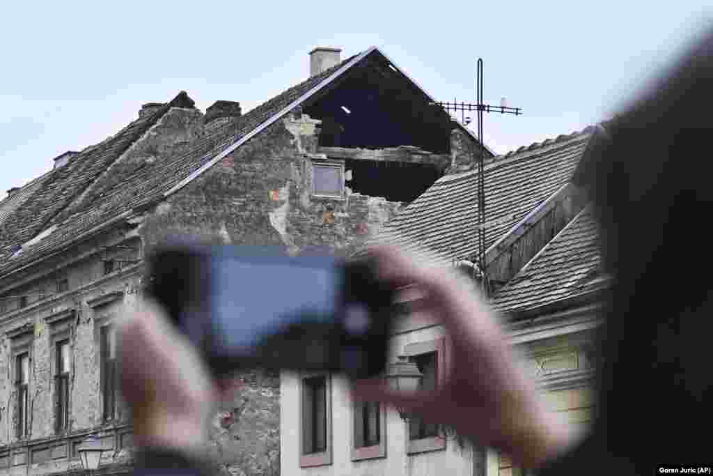A környéket hétfő reggel fél 6 előtt 2 perccel megrázó rengés a fővárosban is érezhető volt. 