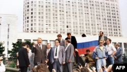 Boris Yeltsin, în timpul puciului din 19 august 1991
