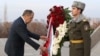 Министр иностранных дел России Сергей Лавров посещает мемориальный комплекс Цицернакаберд, Ереван, 20 ноября 2017 г.