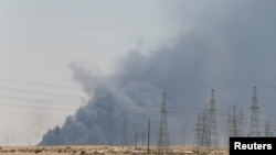 Incendiu la una din instalațiile petroliere din Arabia Saudită. 