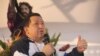 Президент Венесуэлы Уго Чавес просит Бога продлить ему жизнь, чтобы "управлять страной". Баринас, 5 апреля 2012 года.