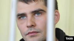 Oleksandr Kostenko attends a court hearing in Simferopol, Crimea, in May 2015.