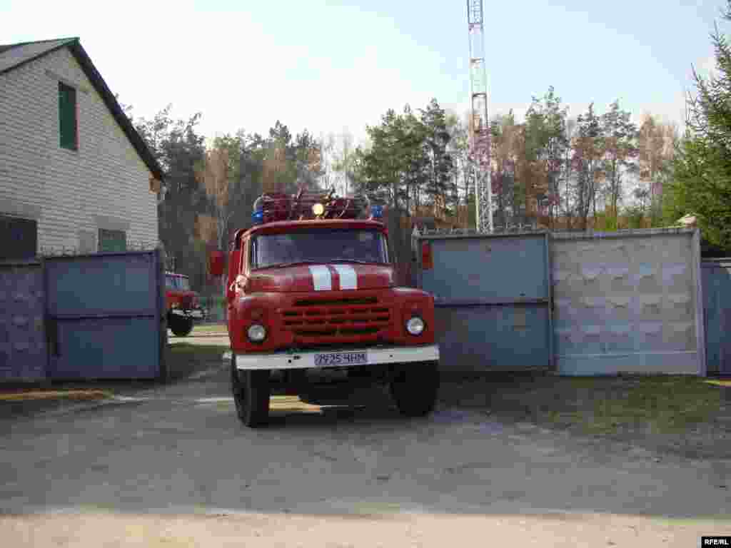 Як і в реальних умовах, пожежникам довелося боротися зі справжньою пожежею