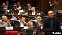 Депутаты фракции ППА в парламенте (архив)