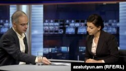 Լևոն Զուրաբյանը՝ «Ազատության» տաղավարում, արխիվ