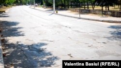 Drum în paragină la Floresti