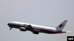 Un Boeing malaezian la decolare.