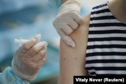 Rusia a lăudat masiv beneficiile vaccinului Sputnik-V