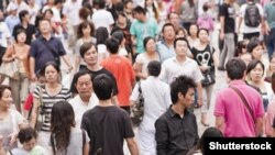 Crimea could benefit from a cash infusion from visiting Chinese shoppers, golfers, and businesspeople. (file photo)